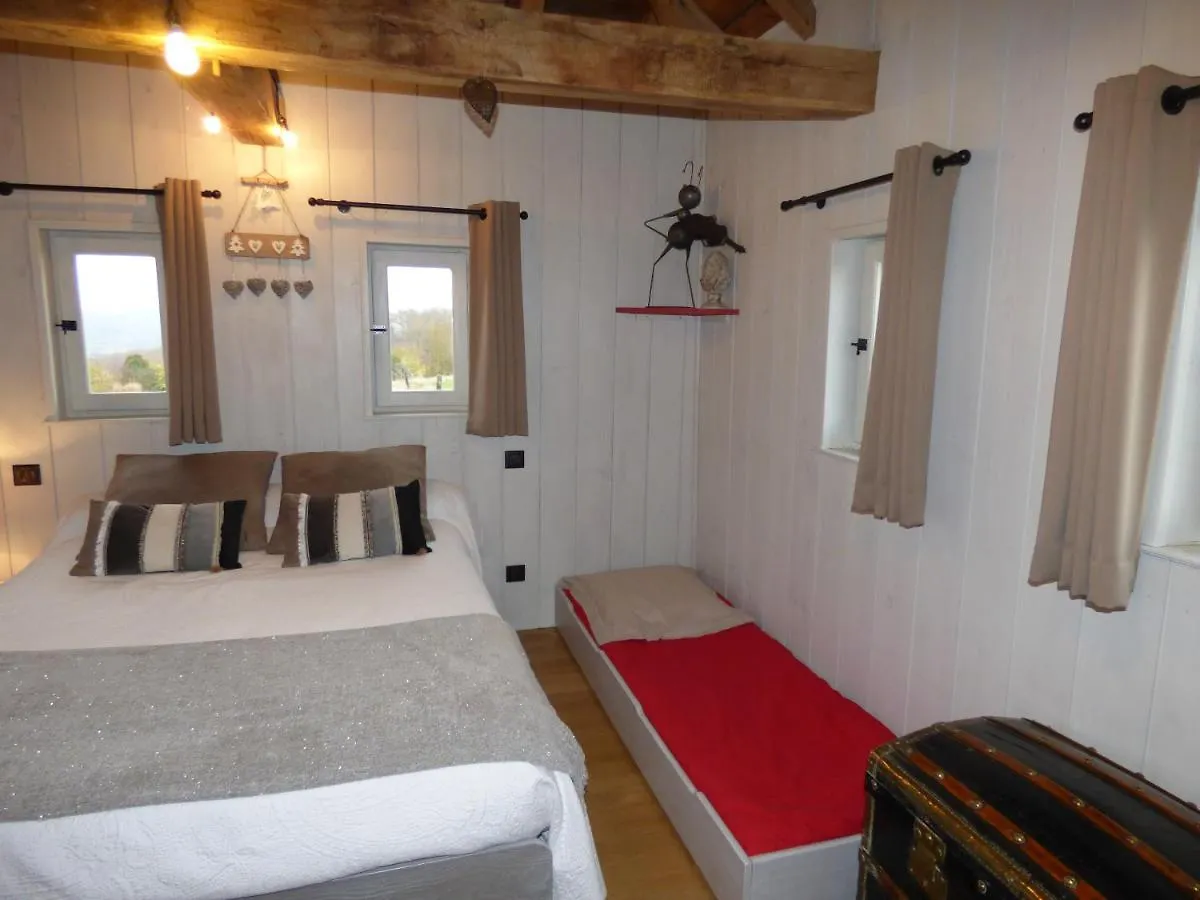 Gite Chambre D'Hotes Insolite Dans Un Pigeonnier A 5 Minutes De Marciac Gers Monlezun ベッド・アンド・ブレックファスト