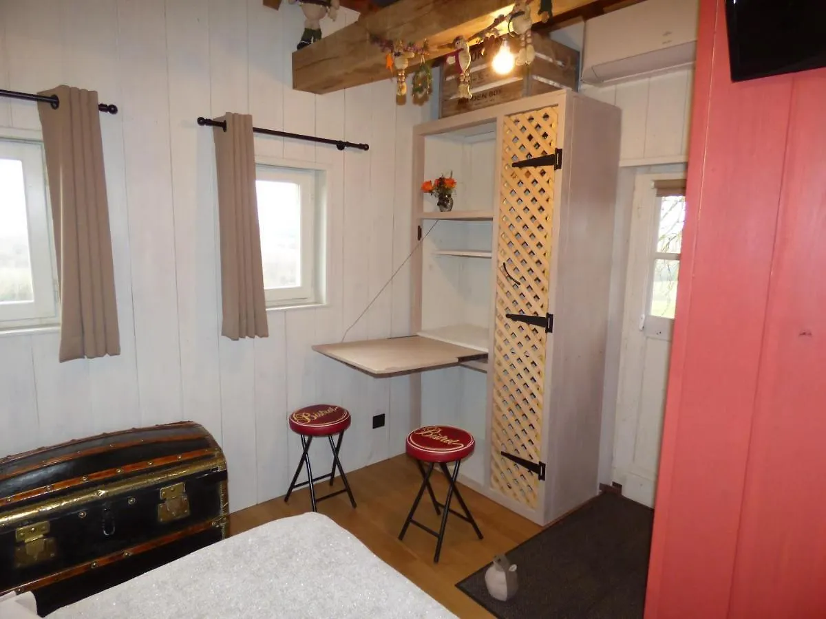 ベッド・アンド・ブレックファスト Gite Chambre D'Hotes Insolite Dans Un Pigeonnier A 5 Minutes De Marciac Gers Monlezun フランス
