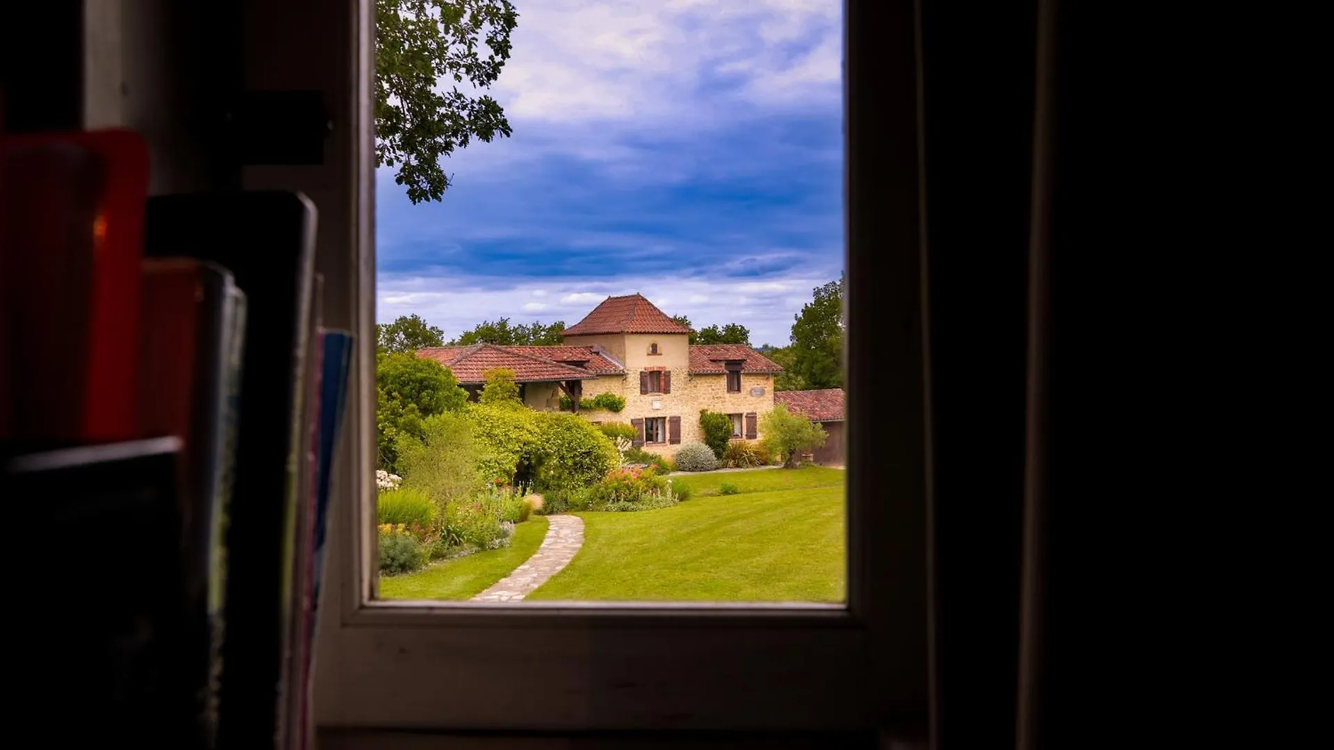 Gite Chambre D'Hotes Insolite Dans Un Pigeonnier A 5 Minutes De Marciac Gers Monlezun