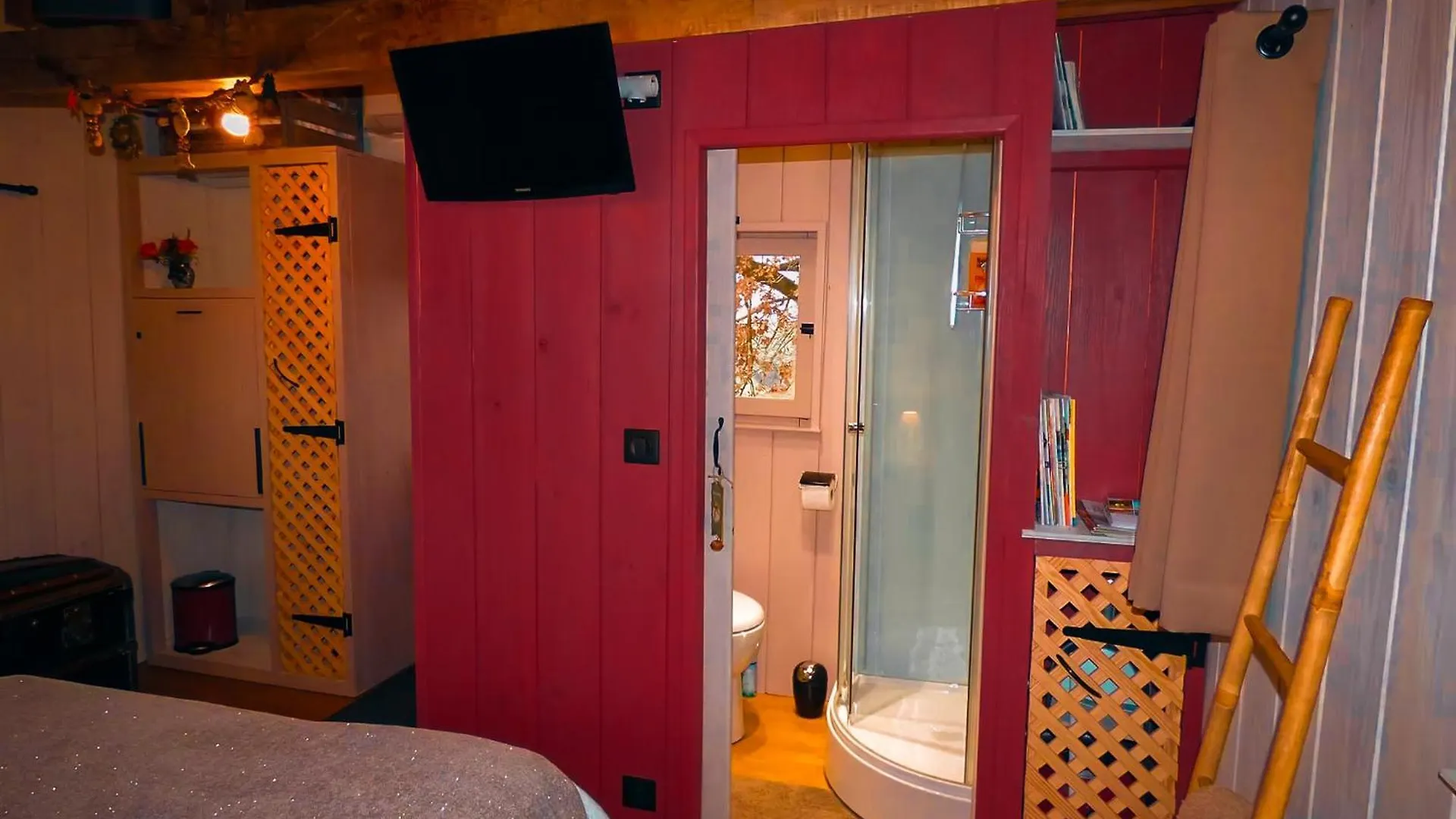 ベッド・アンド・ブレックファスト Gite Chambre D'Hotes Insolite Dans Un Pigeonnier A 5 Minutes De Marciac Gers Monlezun