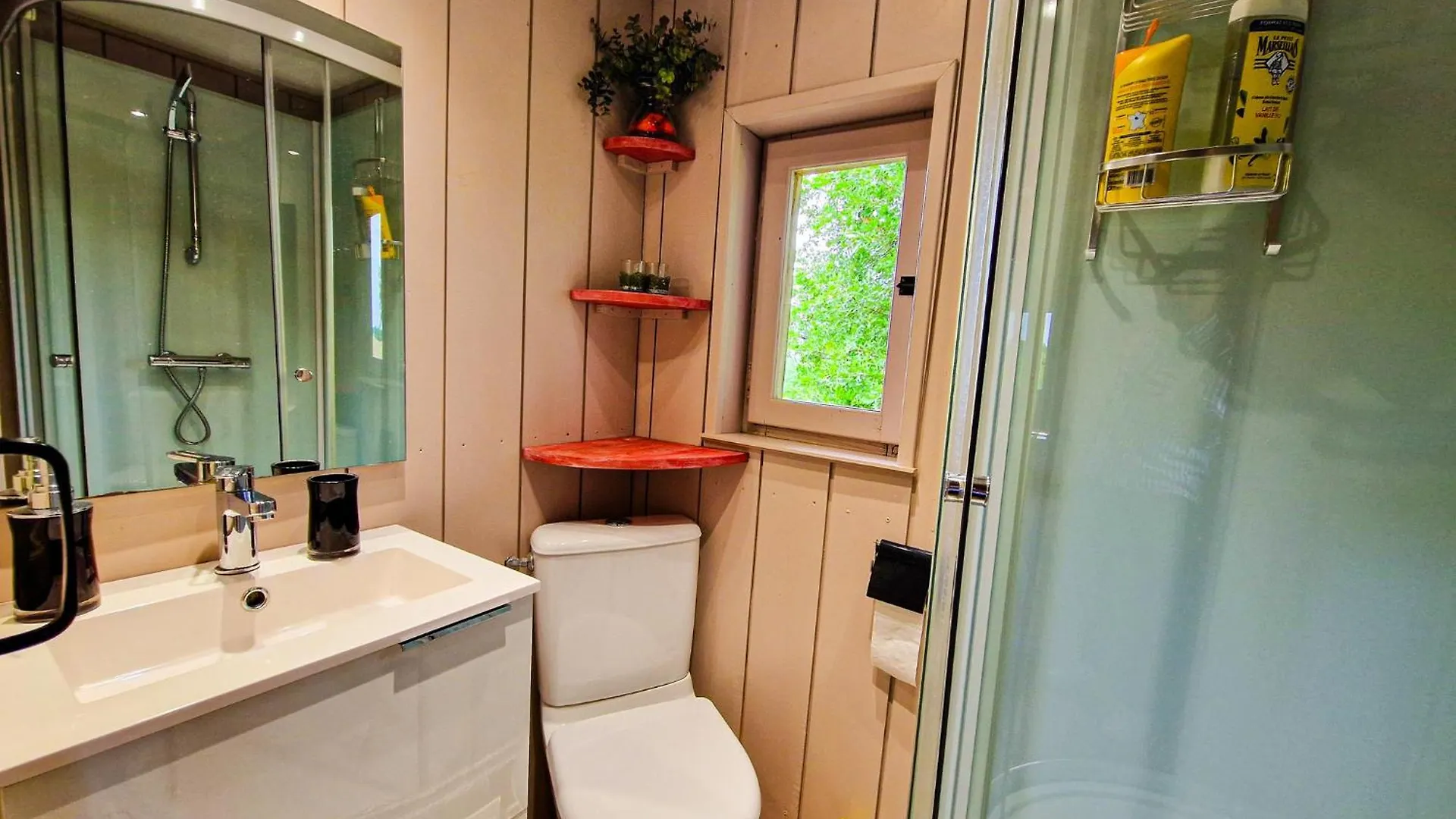 Gite Chambre D'Hotes Insolite Dans Un Pigeonnier A 5 Minutes De Marciac Gers Monlezun フランス